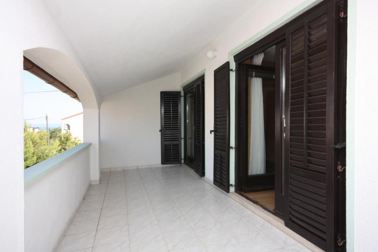 Apartments For Families With Children Lopar, Rab - 10402 Екстер'єр фото