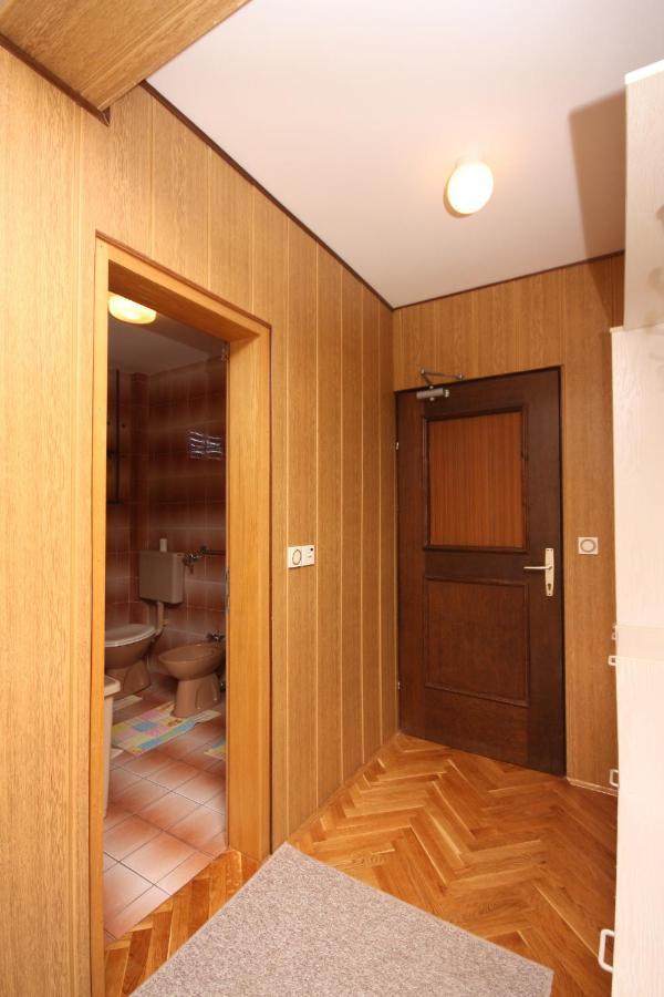 Apartments For Families With Children Lopar, Rab - 10402 Екстер'єр фото